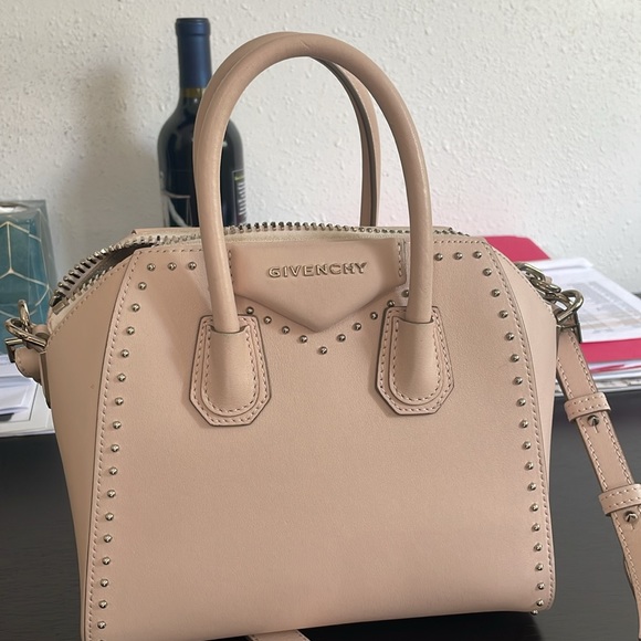 Givenchy Mini Antigoda. Baby pink color. - Picture 1 of 16